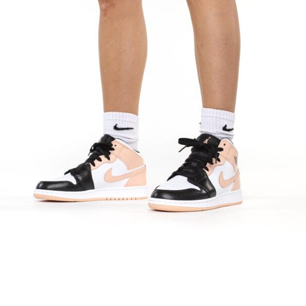 nike air crimson tint