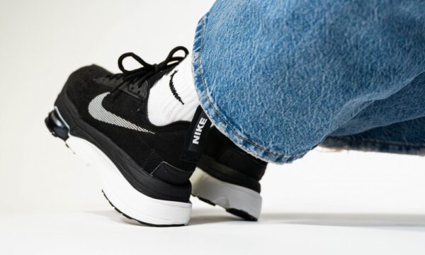 נעלי נייק אייר זום | Nike Air Zoom Type trainers in black