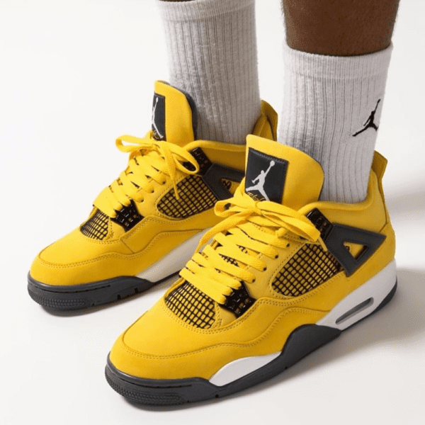 נעלי נייק אייר ג'ורדן | Air Jordan 4 Retro Lightning