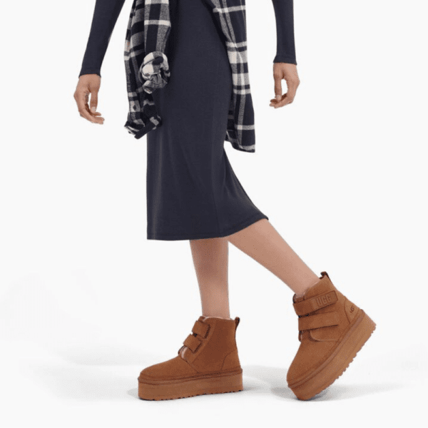 נעלי האג | מגפי האג UGG Platform Chukka Brown