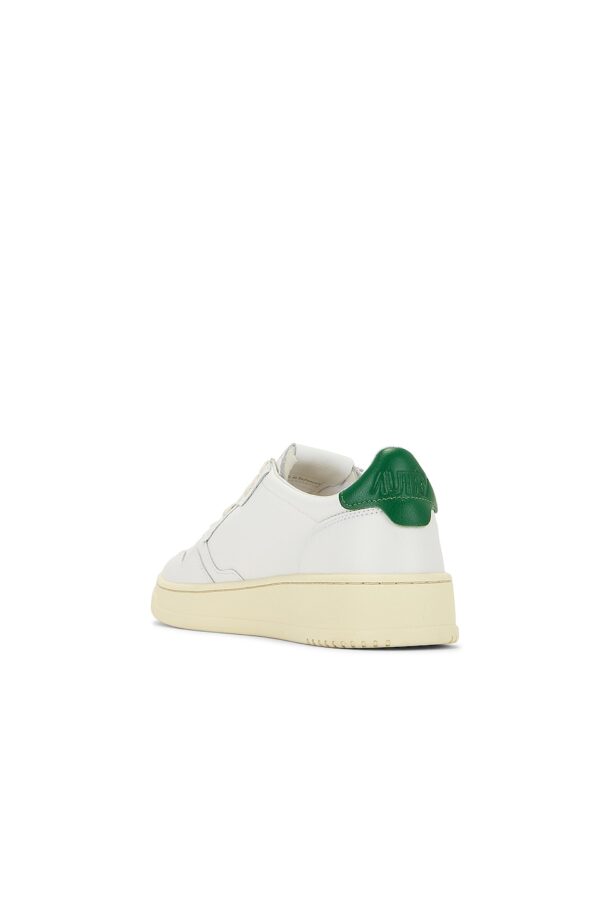 נעלי Autry Medalist Low Sneaker White & Green